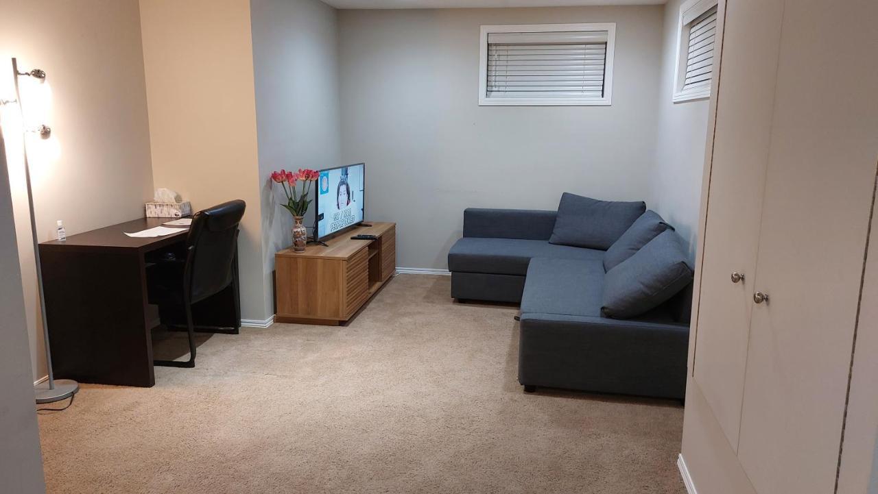 Lovely 1-Bedroom Basement Suite Vinnipeg Dış mekan fotoğraf